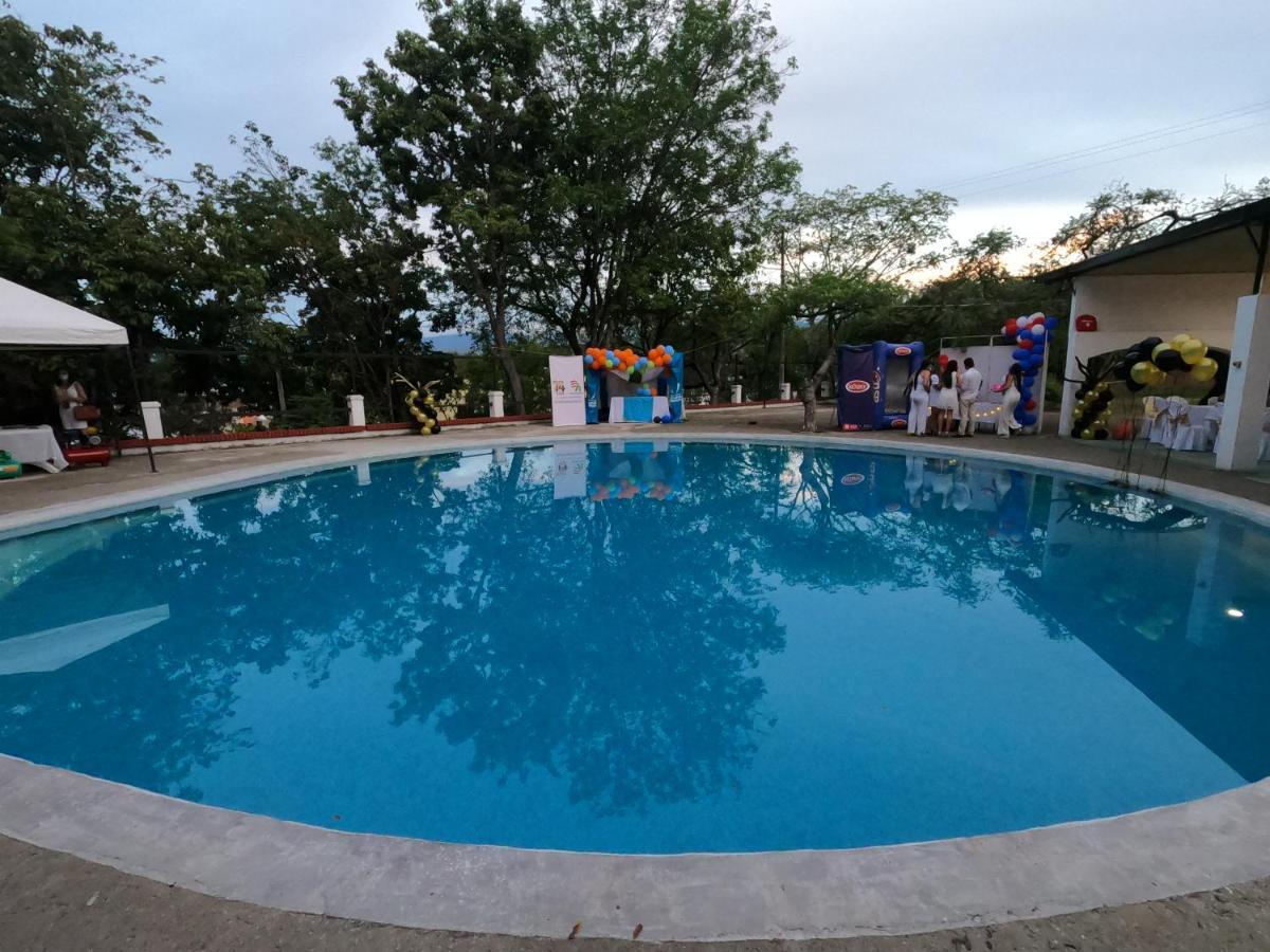 Matamundo 4*